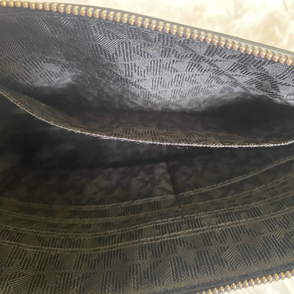 NWOT Michael Kors Jet Set XL Blk/Nickel Perforated Leather Wristlet Clutch - Picture 8 of 10